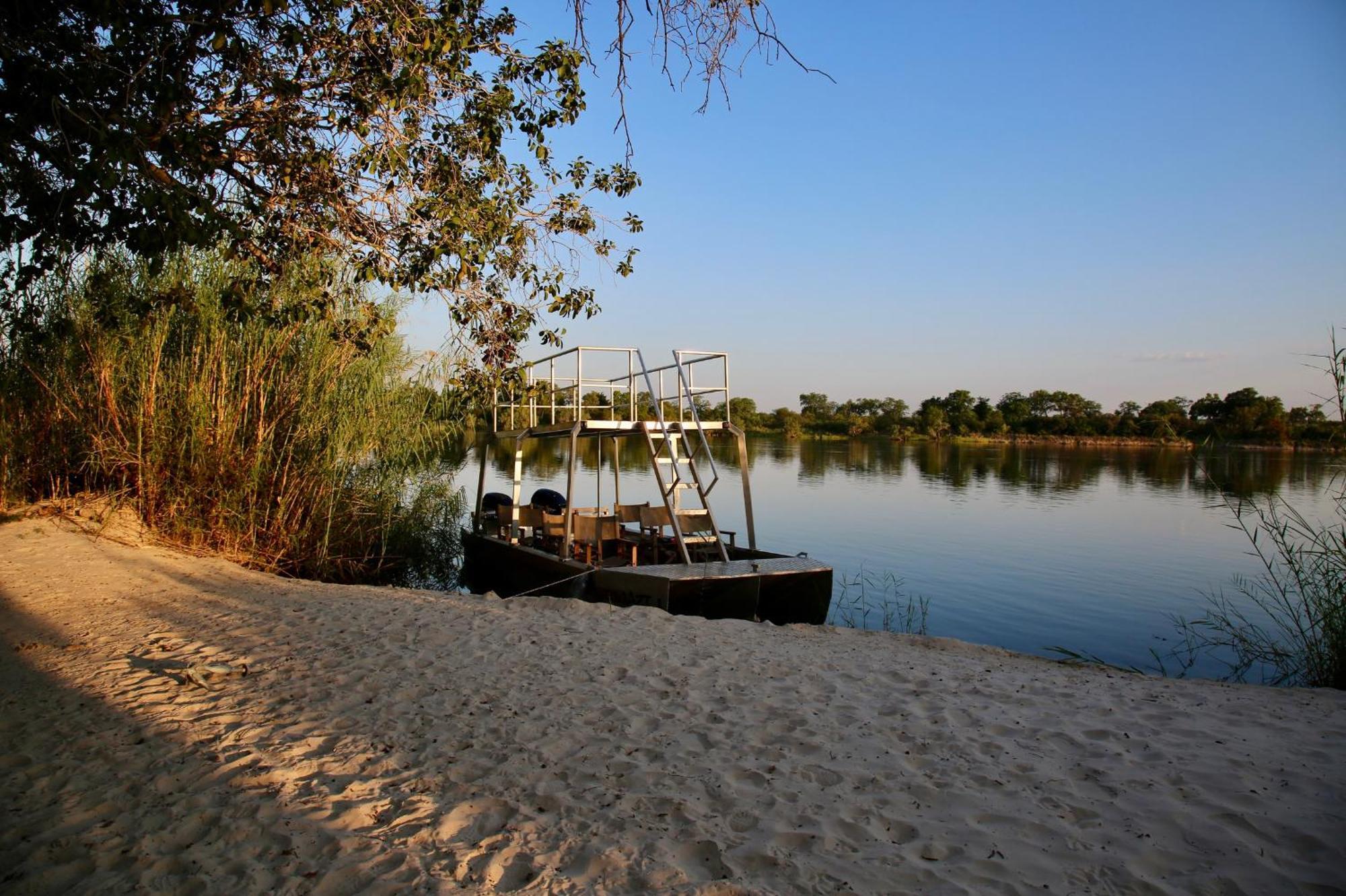 Villa Zambezi Dusk Livingstone Exterior foto